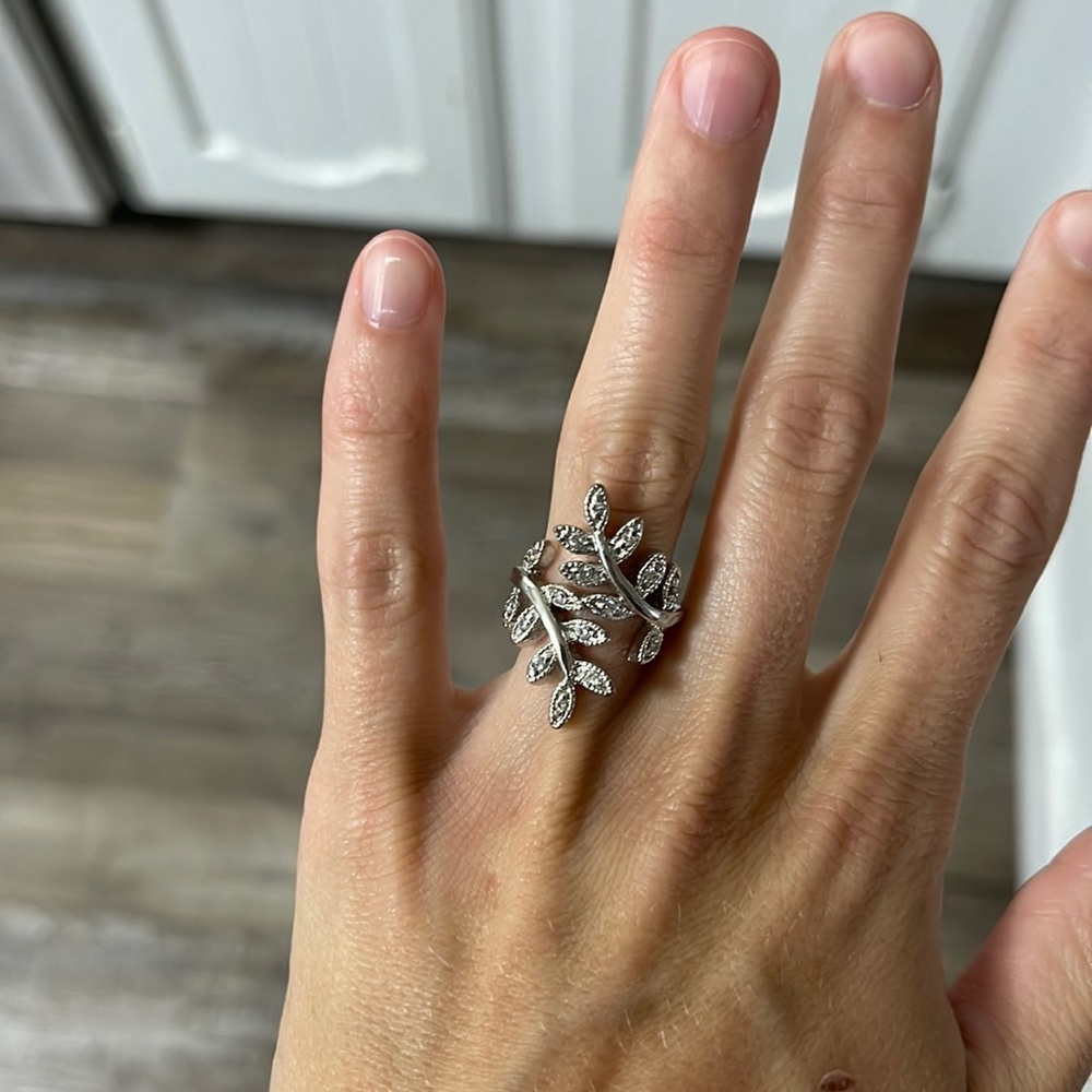 Leaf Fashion Ring Size 5